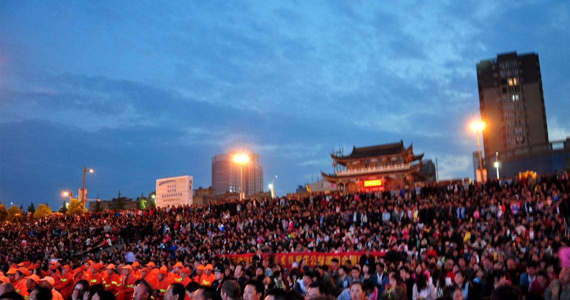 中国声乐走基层 周发猛师生公益演唱会全国巡演走进安康汉滨环卫工人